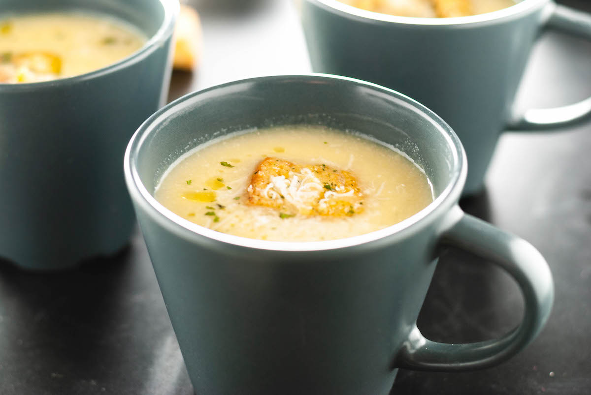 Easy and quick leek soup
