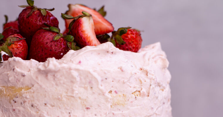 Out of this world strawberry mascarpone cream cake